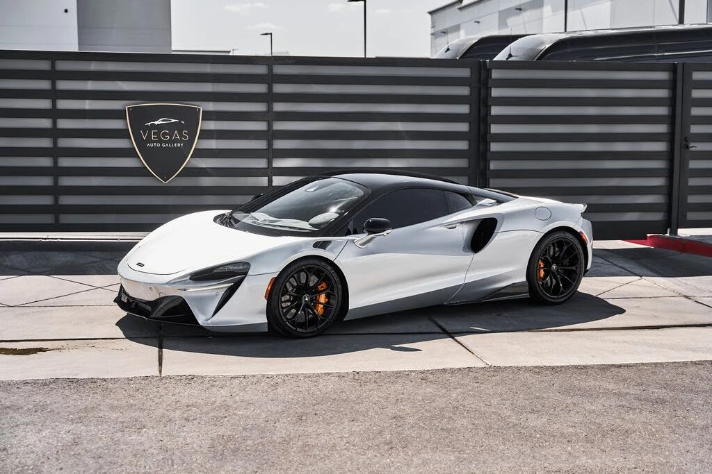2023 McLaren Artura - Image 6 of 31