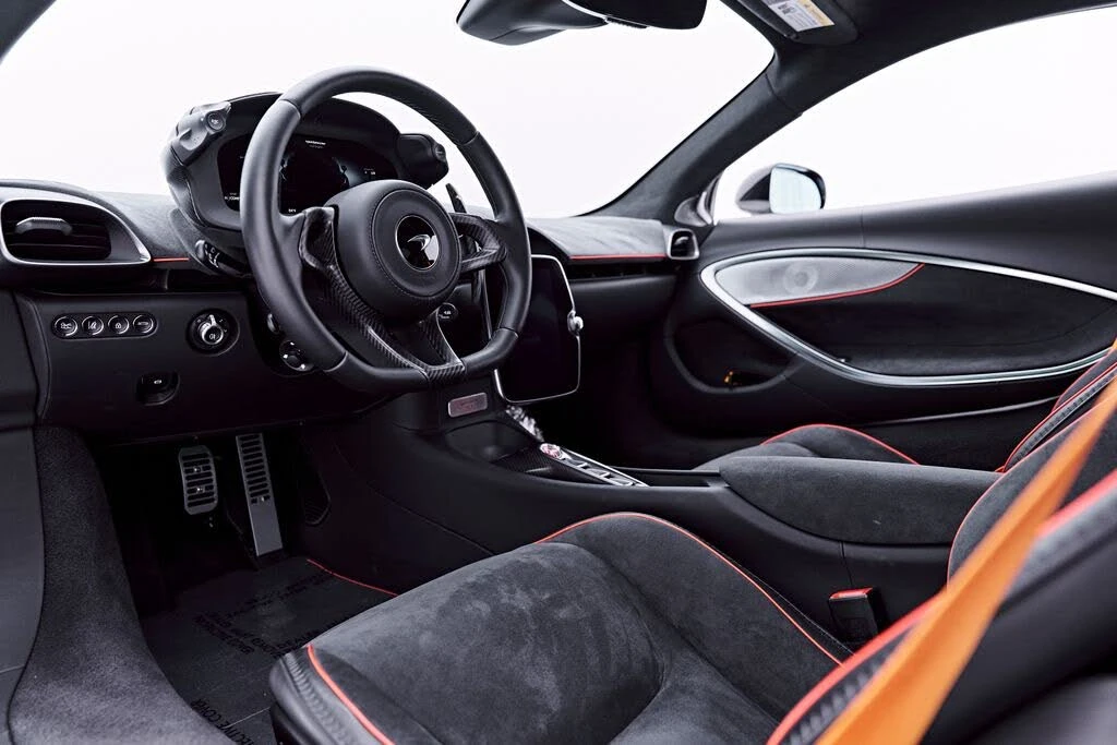 2023 McLaren Artura - Image 2 of 31