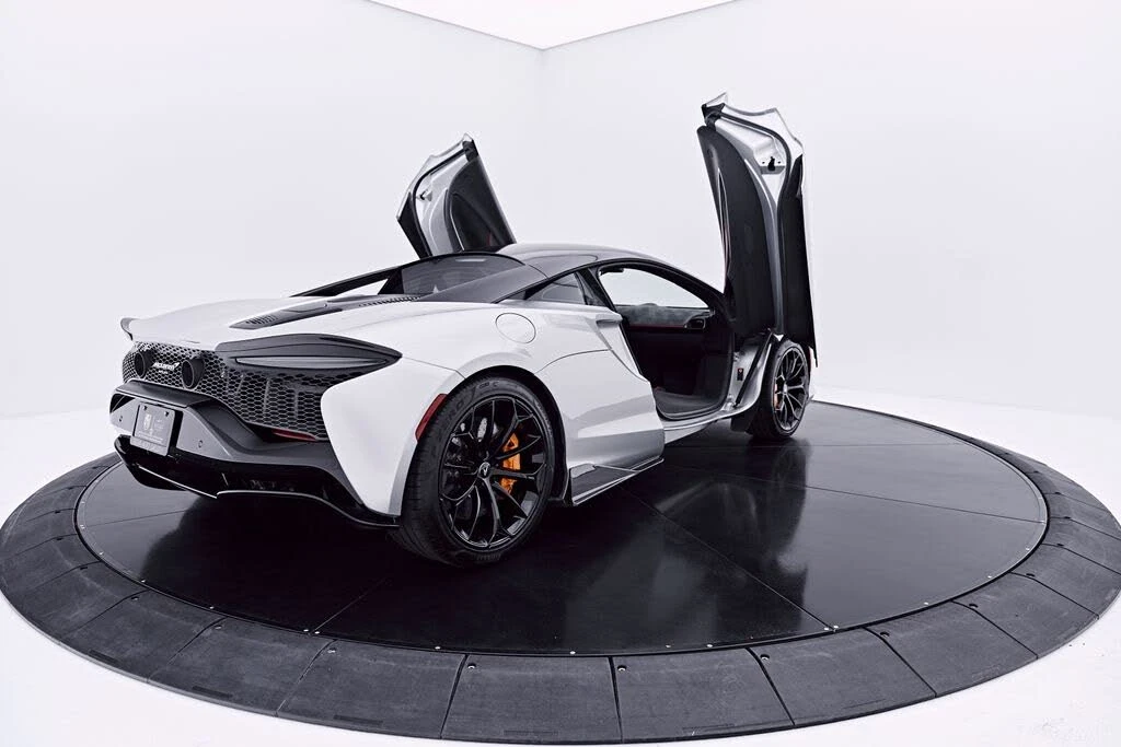 2023 McLaren Artura - Image 25 of 31