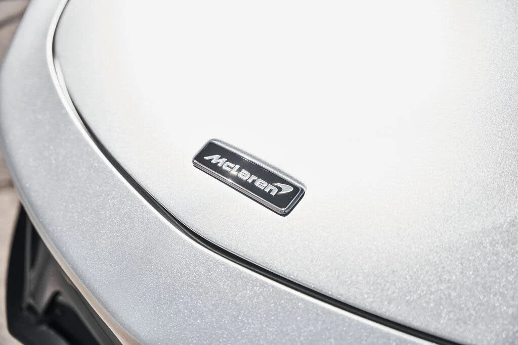 2023 McLaren Artura - Image 8 of 31