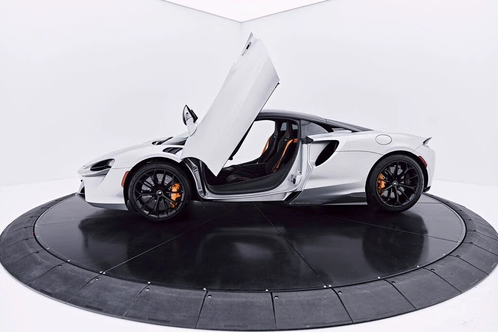 2023 McLaren Artura - Image 22 of 31