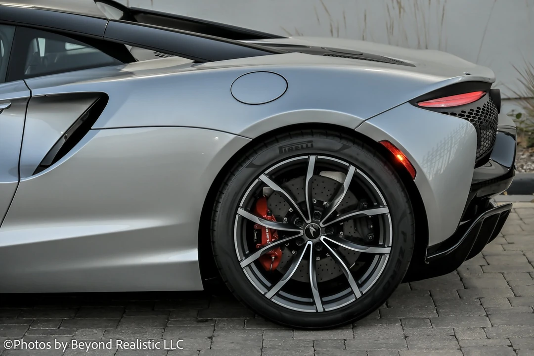 2023 McLaren Artura - Image 10 of 21