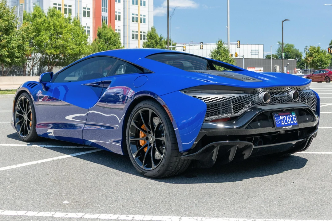 2023 McLaren Artura - Image 4 of 31