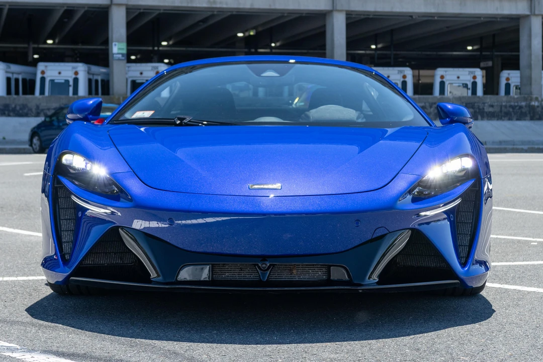 2023 McLaren Artura - Image 6 of 31