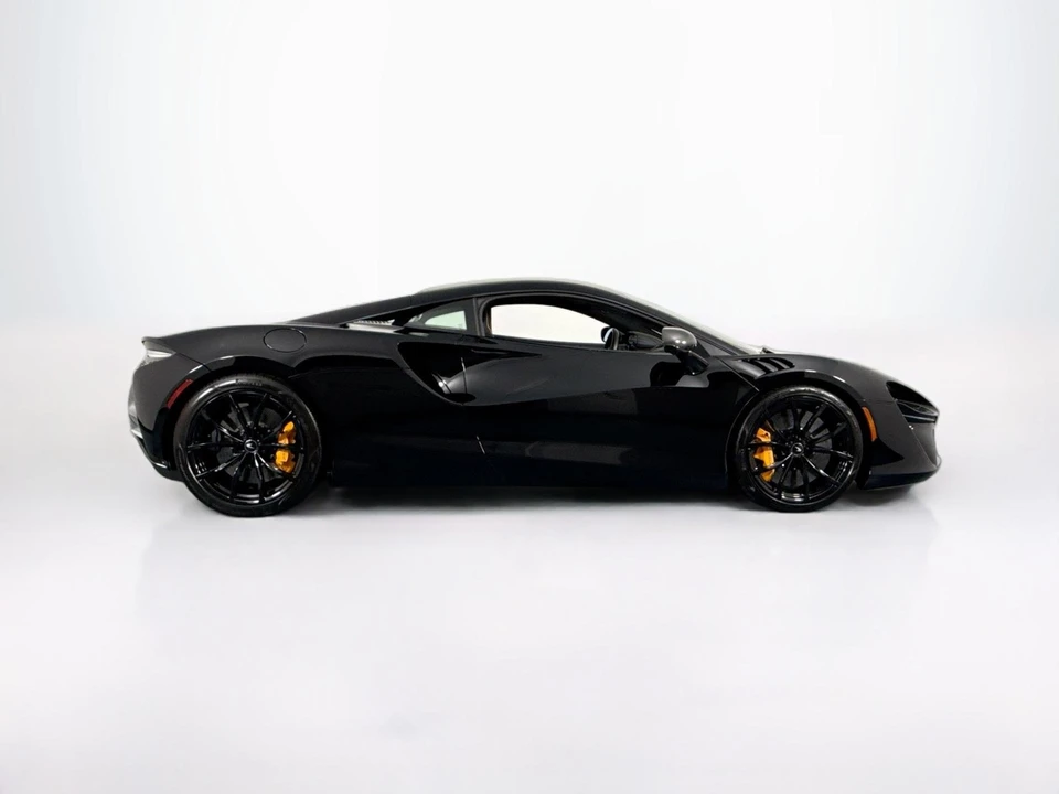 2023 McLaren Artura - Image 4 of 31