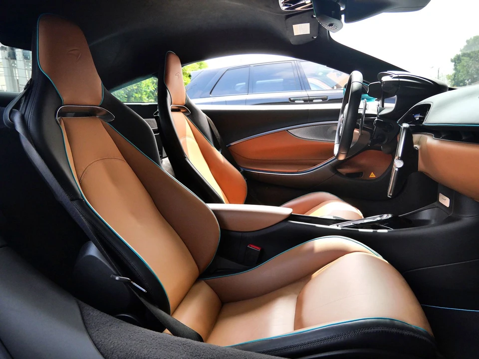 2023 McLaren Artura - Image 11 of 24