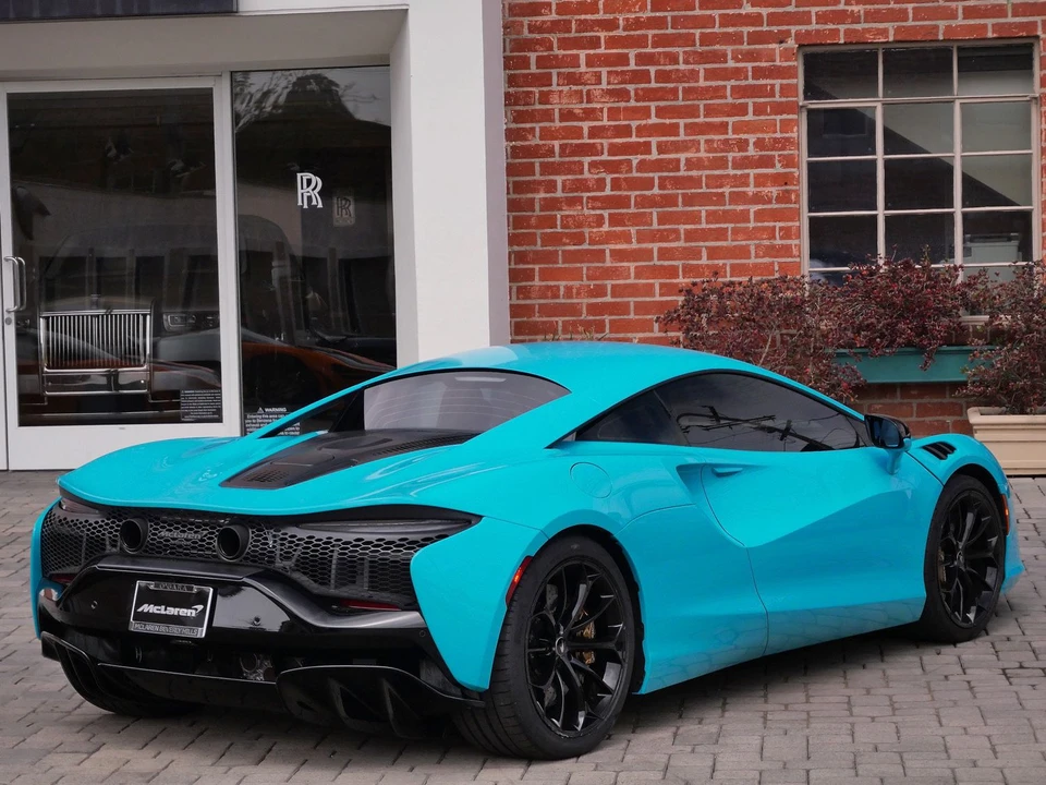 2023 McLaren Artura - Image 4 of 24