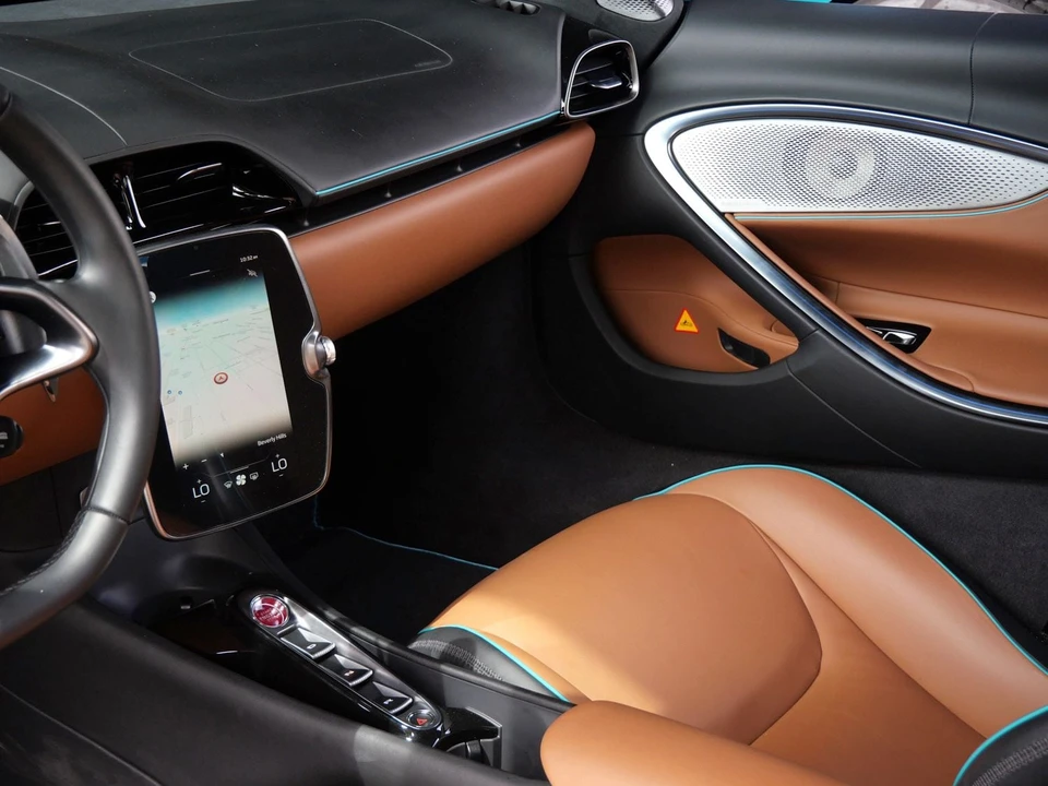 2023 McLaren Artura - Image 17 of 24