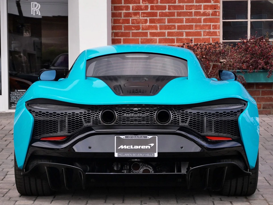 2023 McLaren Artura - Image 5 of 24
