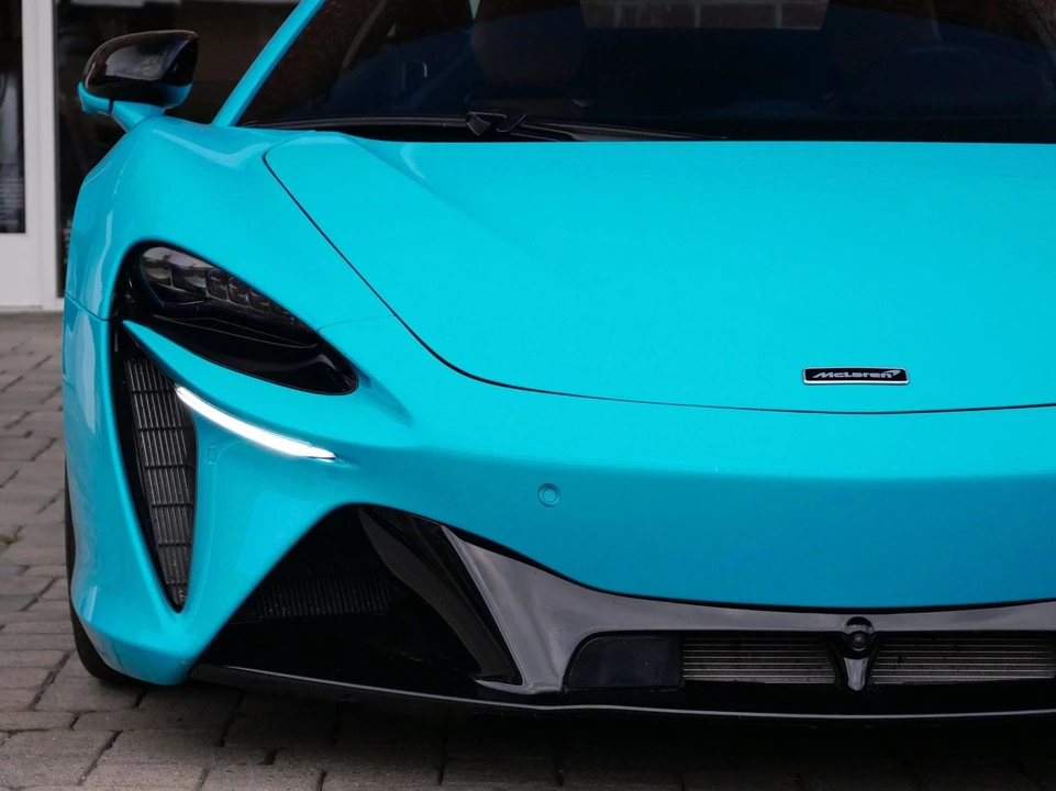 2023 McLaren Artura - Image 6 of 24