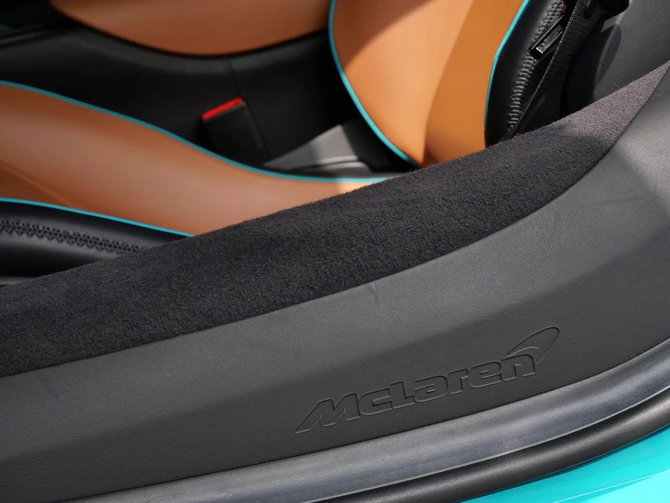 2023 McLaren Artura - Image 19 of 24