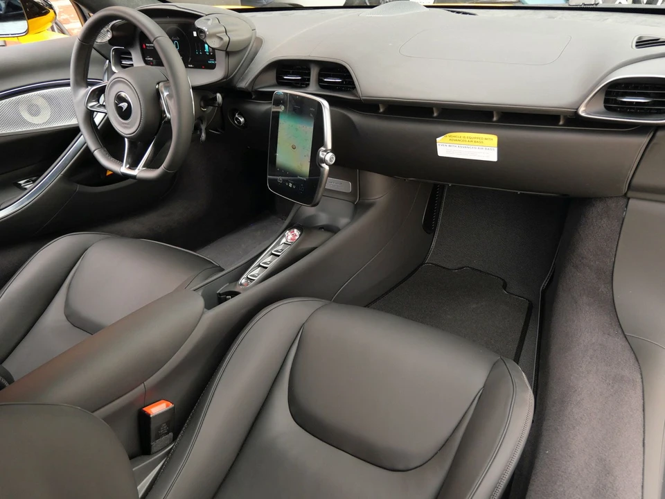 2023 McLaren Artura - Image 10 of 23