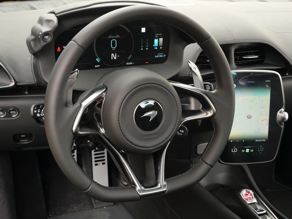 2023 McLaren Artura - Image 9 of 23