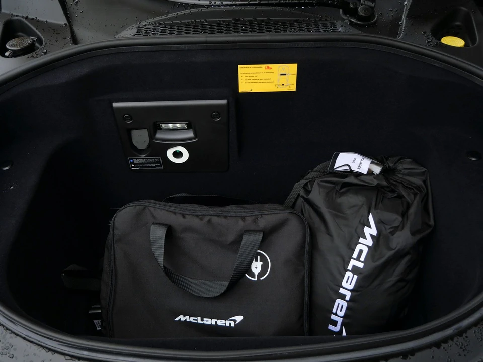 2023 McLaren Artura - Image 22 of 23