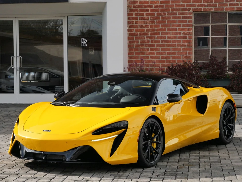 2023 McLaren Artura - Image 6 of 23