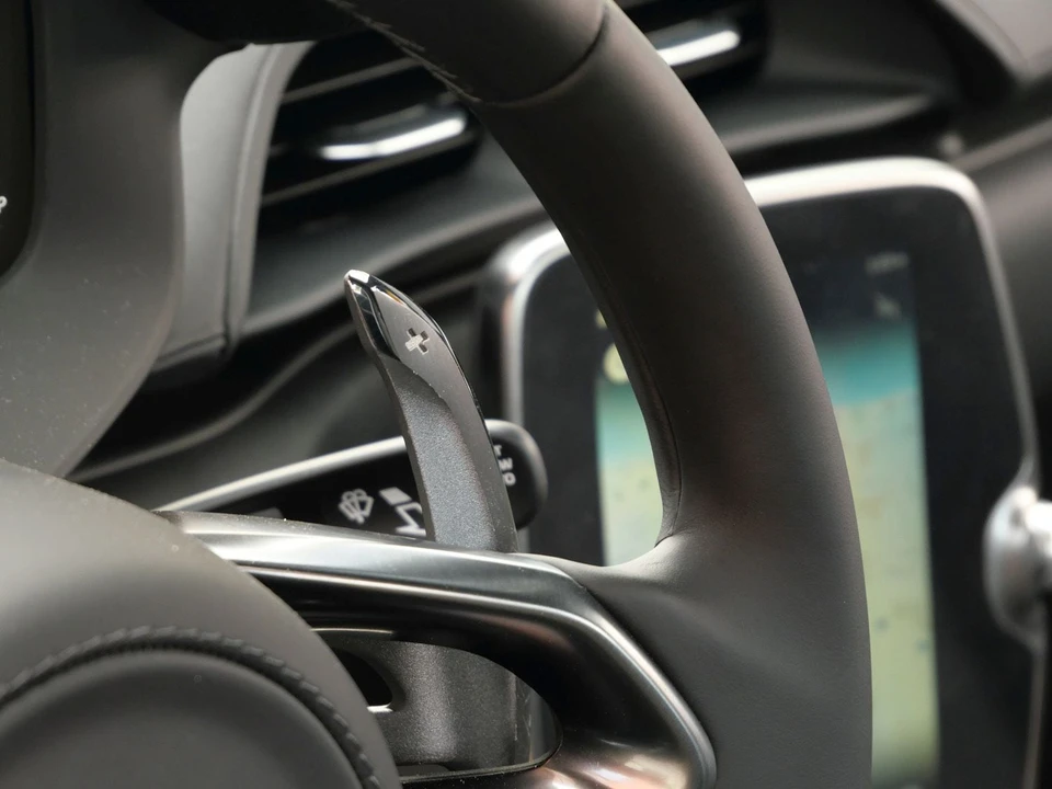 2023 McLaren Artura - Image 12 of 23