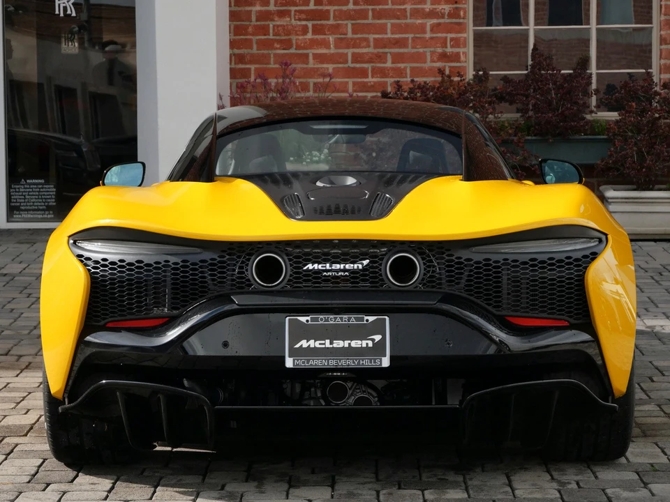 2023 McLaren Artura - Image 5 of 23