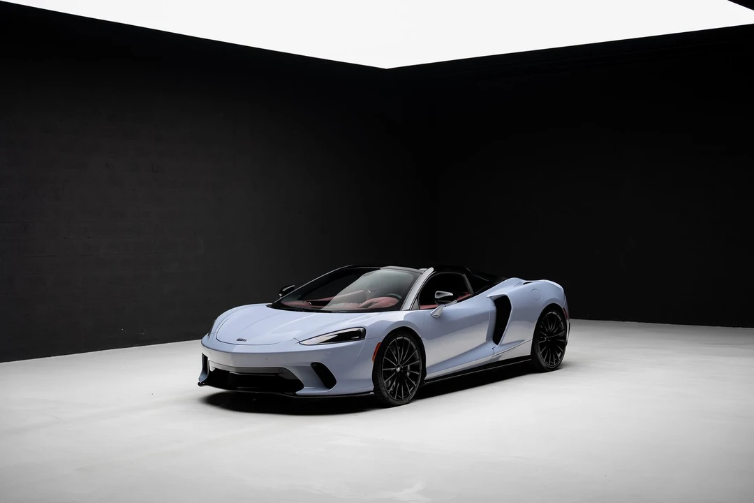 2023 McLaren GT - Image 4 of 31