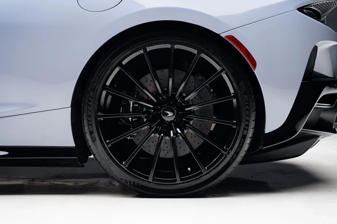 2023 McLaren GT - Image 21 of 31