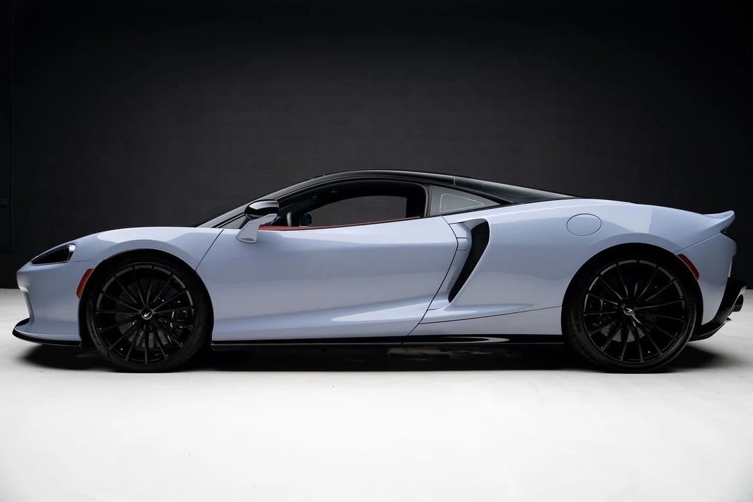 2023 McLaren GT - Image 17 of 31