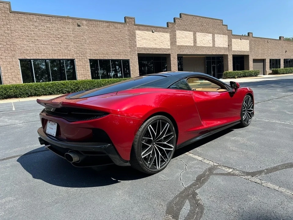 2023 McLaren GT - Image 13 of 21
