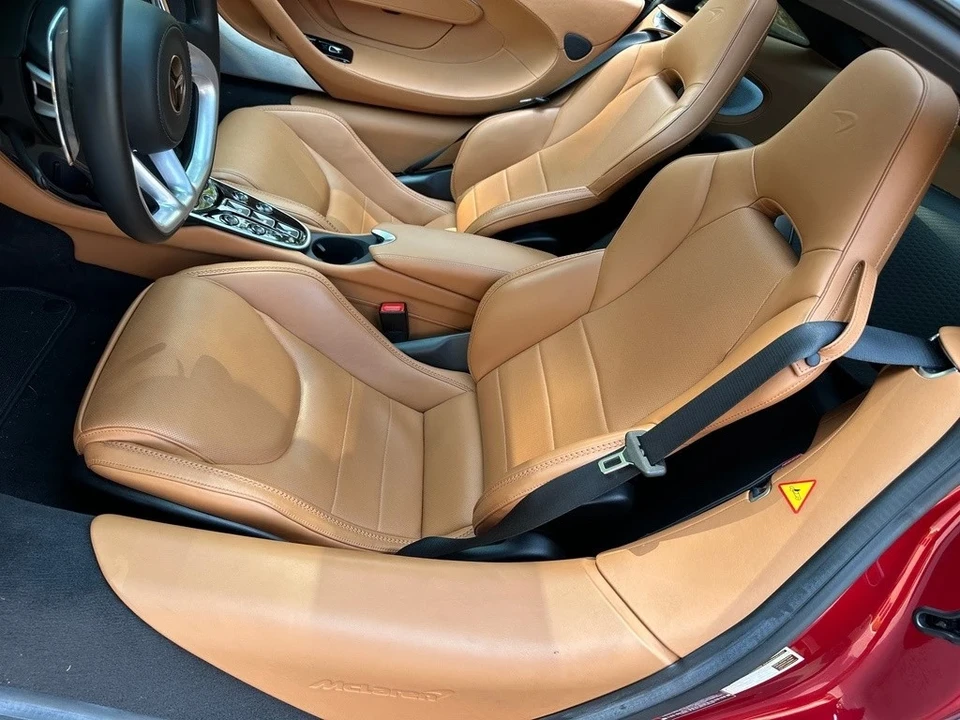 2023 McLaren GT - Image 18 of 21