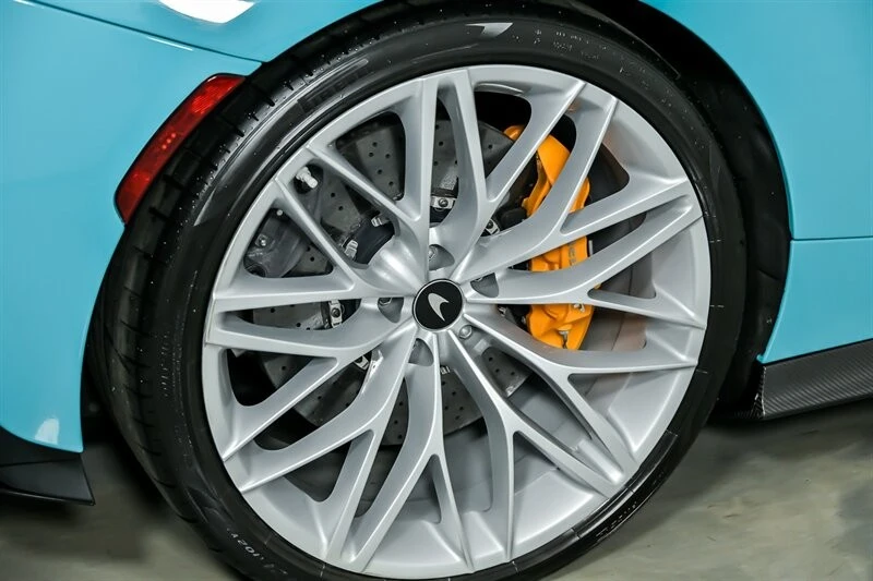 2023 McLaren GT - Image 18 of 21