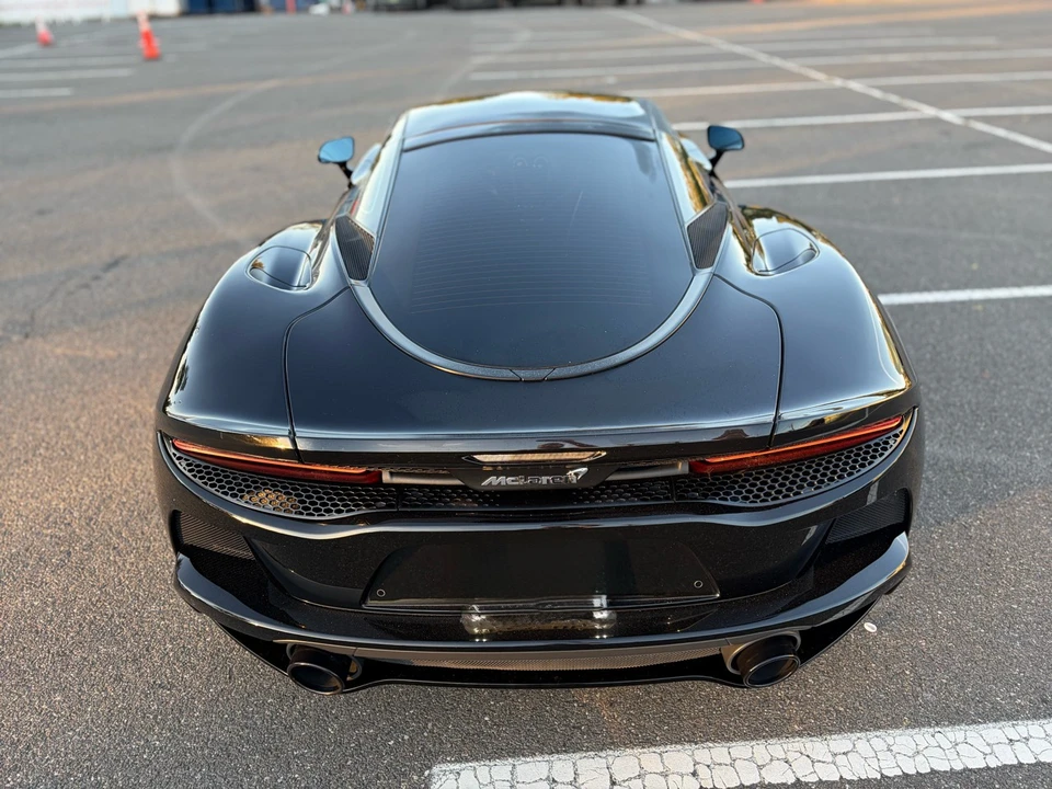 2023 McLaren GT - Image 9 of 21