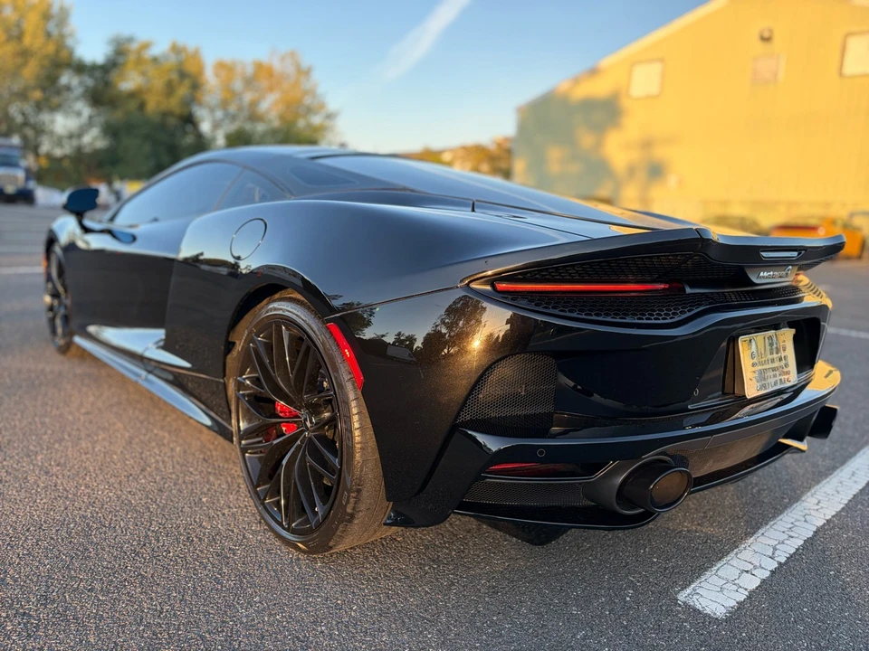 2023 McLaren GT - Image 10 of 21