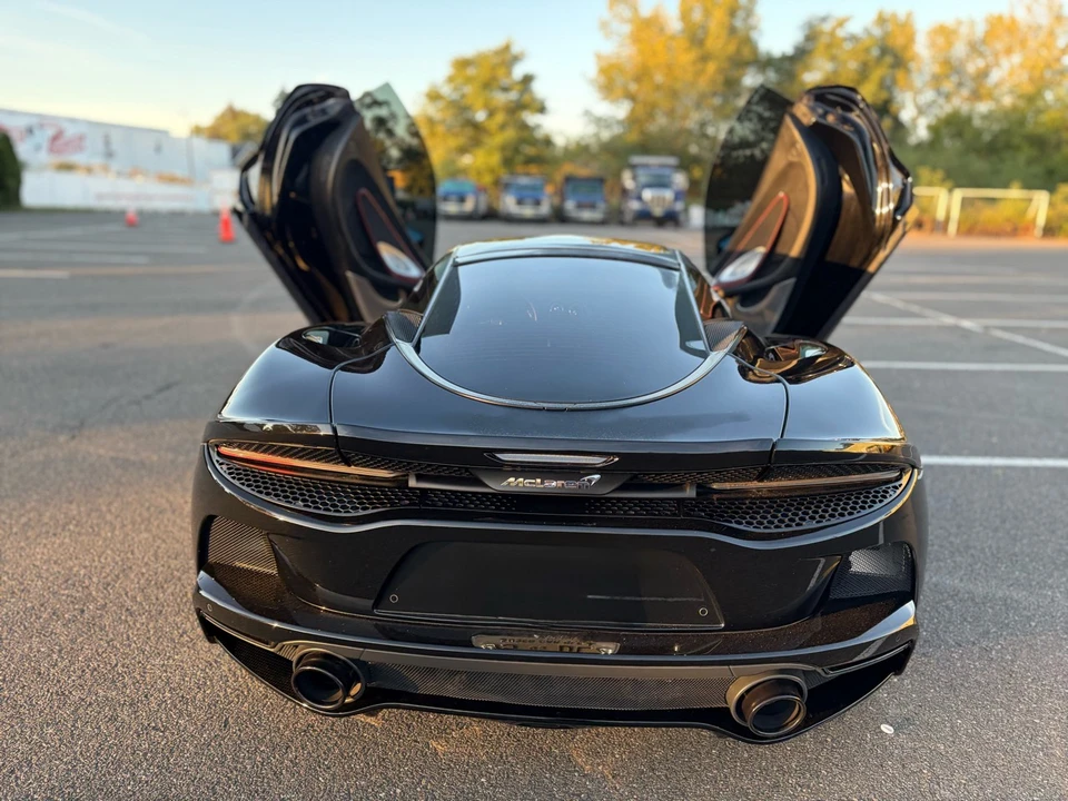 2023 McLaren GT - Image 28 of 31
