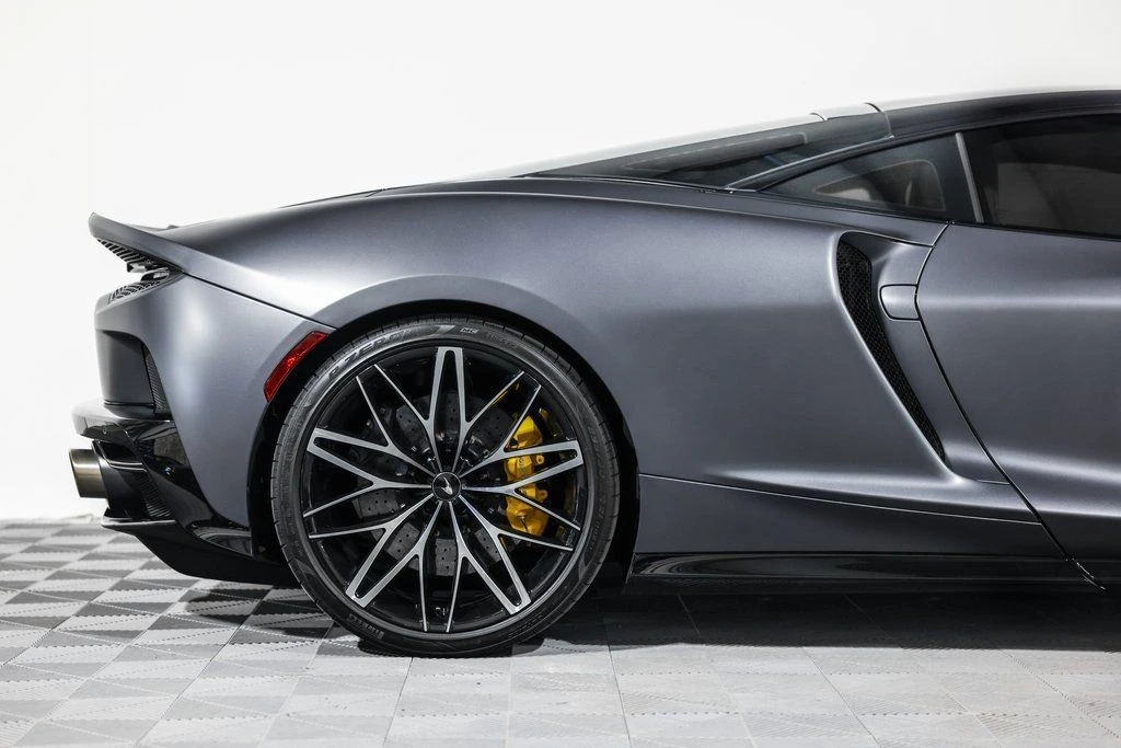 2023 McLaren GT - Image 2 of 28