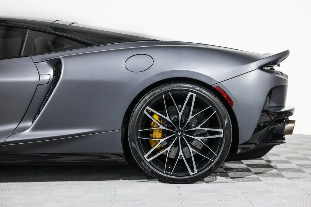 2023 McLaren GT - Image 15 of 21
