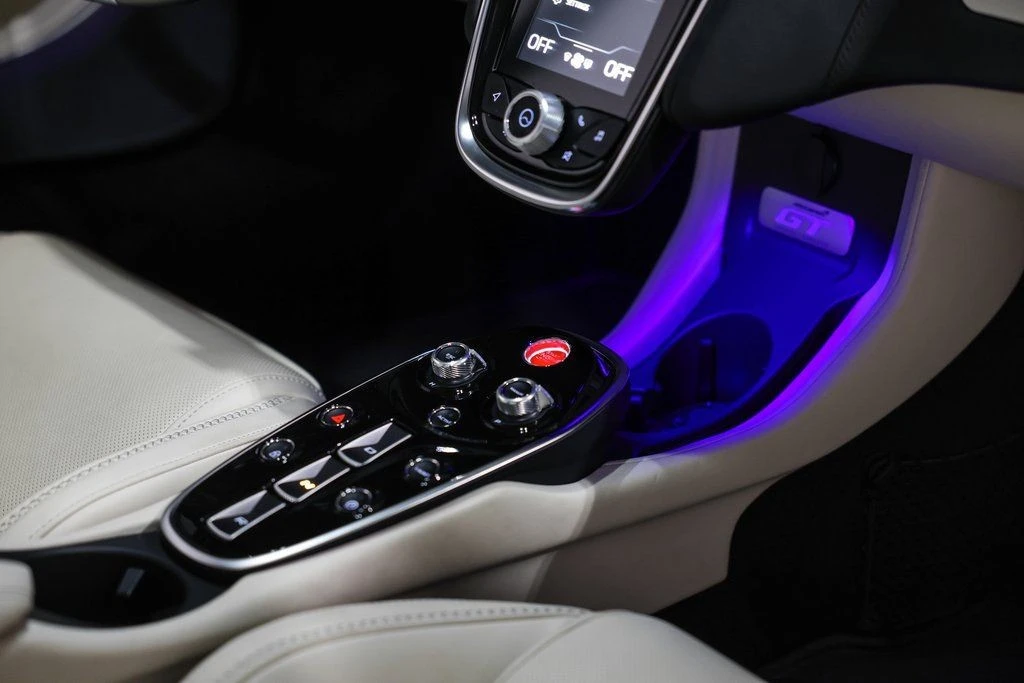 2023 McLaren GT - Image 23 of 28
