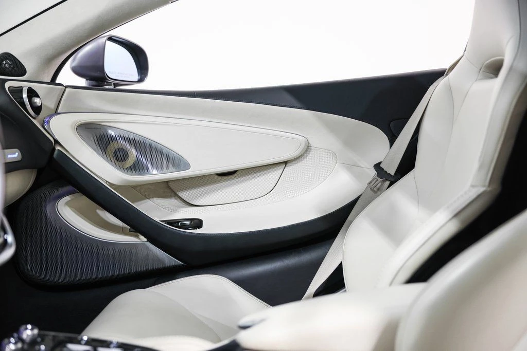 2023 McLaren GT - Image 28 of 28