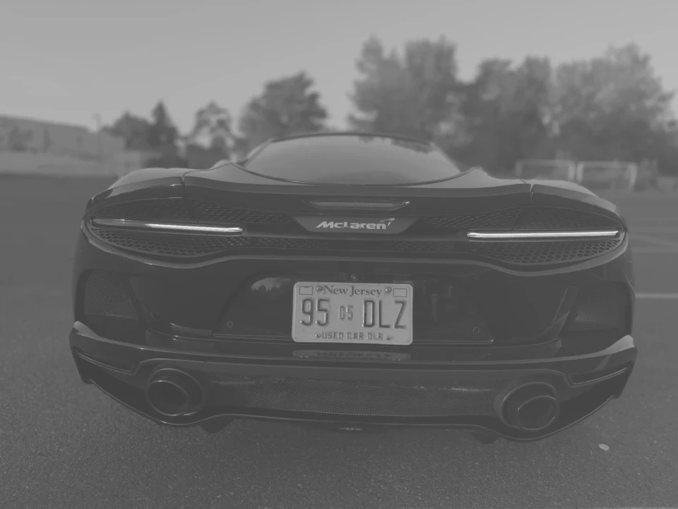 2023 McLaren GT - Image 9 of 21