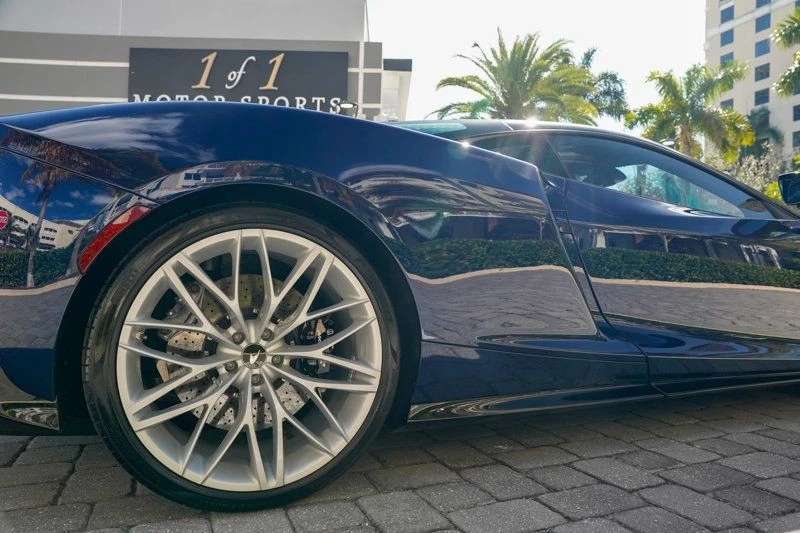 2023 McLaren GT - Image 29 of 31
