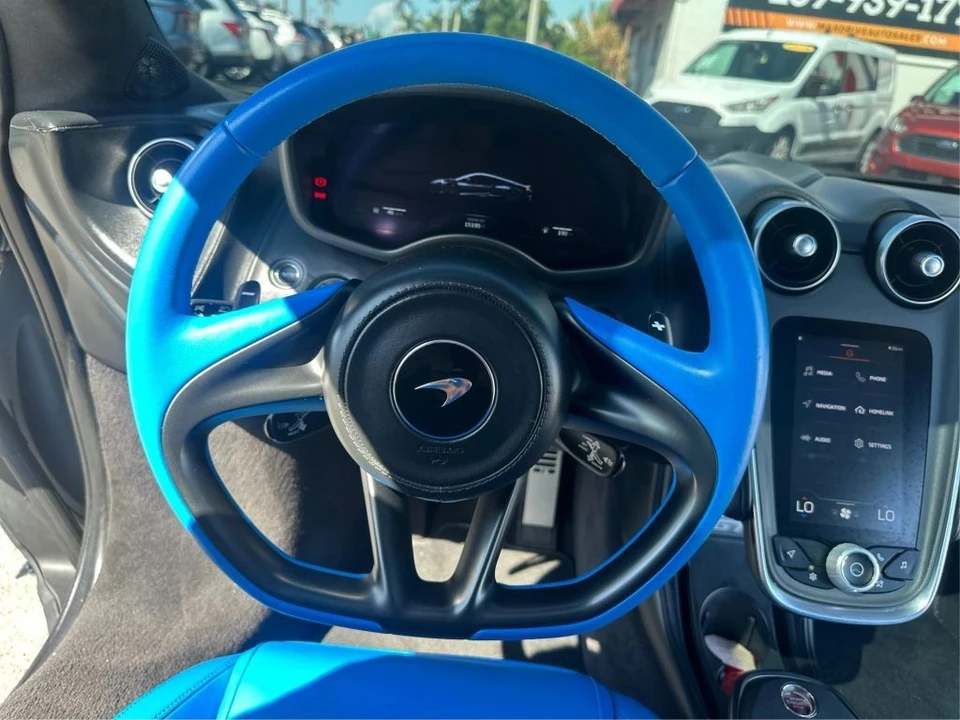 2023 McLaren GT - Image 15 of 19