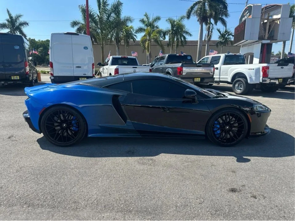 2023 McLaren GT - Image 3 of 19