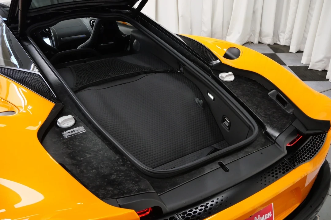 2023 McLaren GT - Image 18 of 21