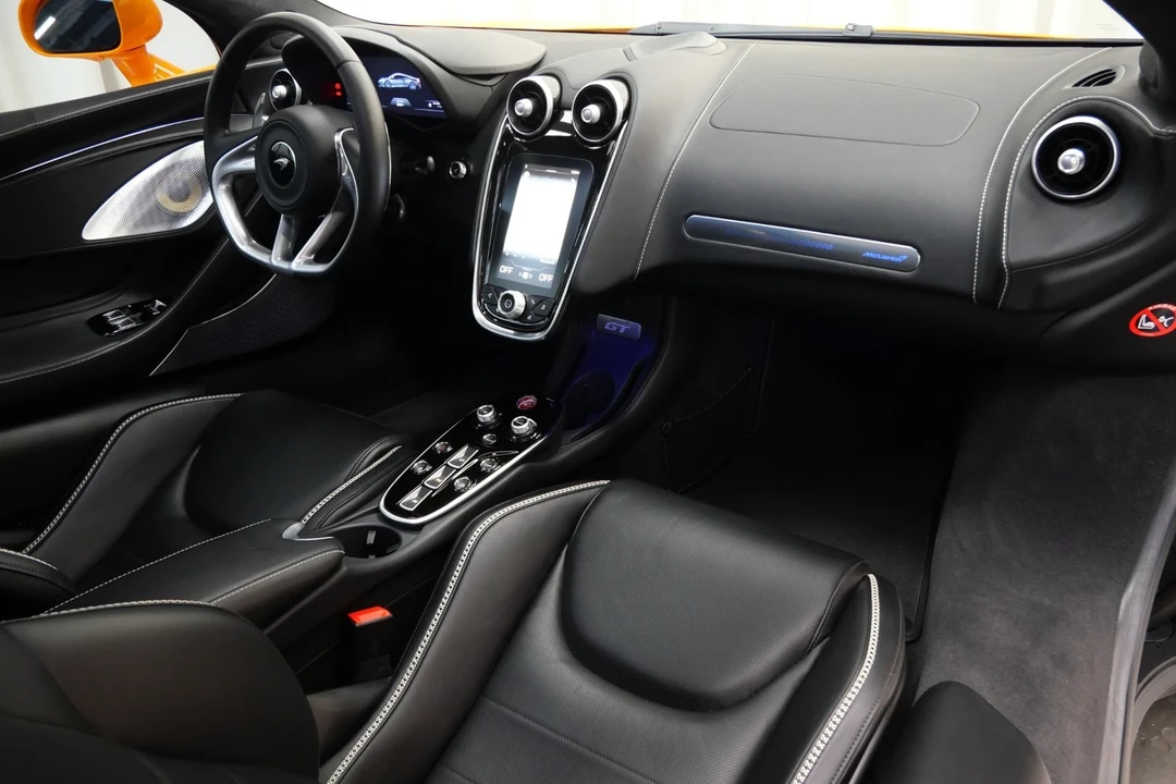 2023 McLaren GT - Image 14 of 21