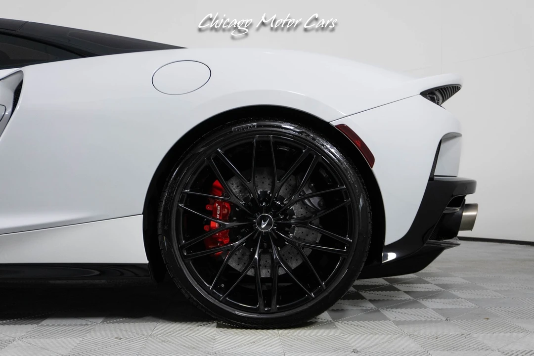 2023 McLaren GT - Image 4 of 31