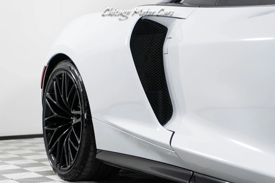 2023 McLaren GT - Image 12 of 31