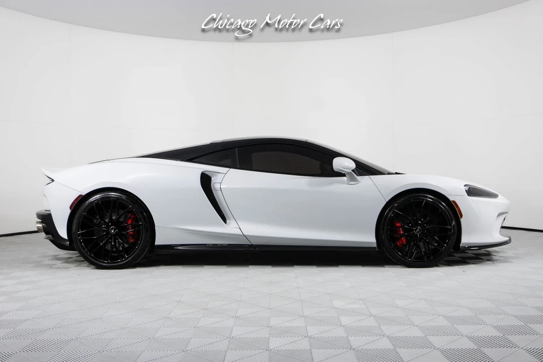 2023 McLaren GT - Image 9 of 31