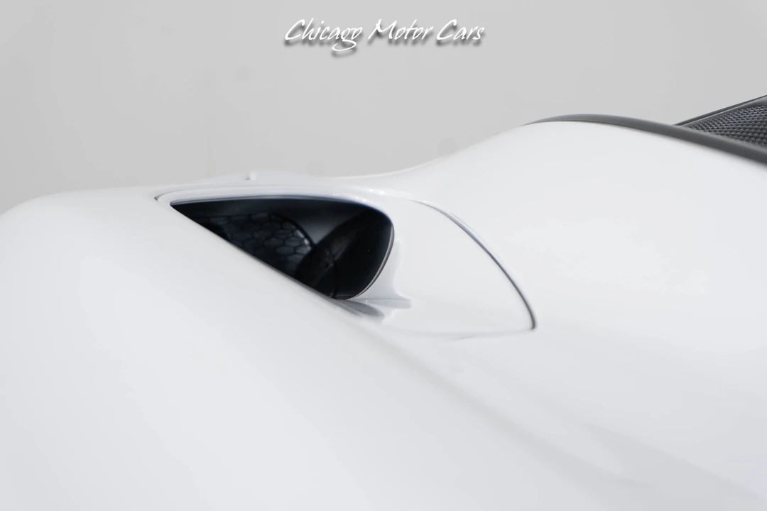 2023 McLaren GT - Image 14 of 31