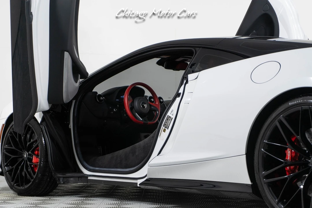 2023 McLaren GT - Image 24 of 31