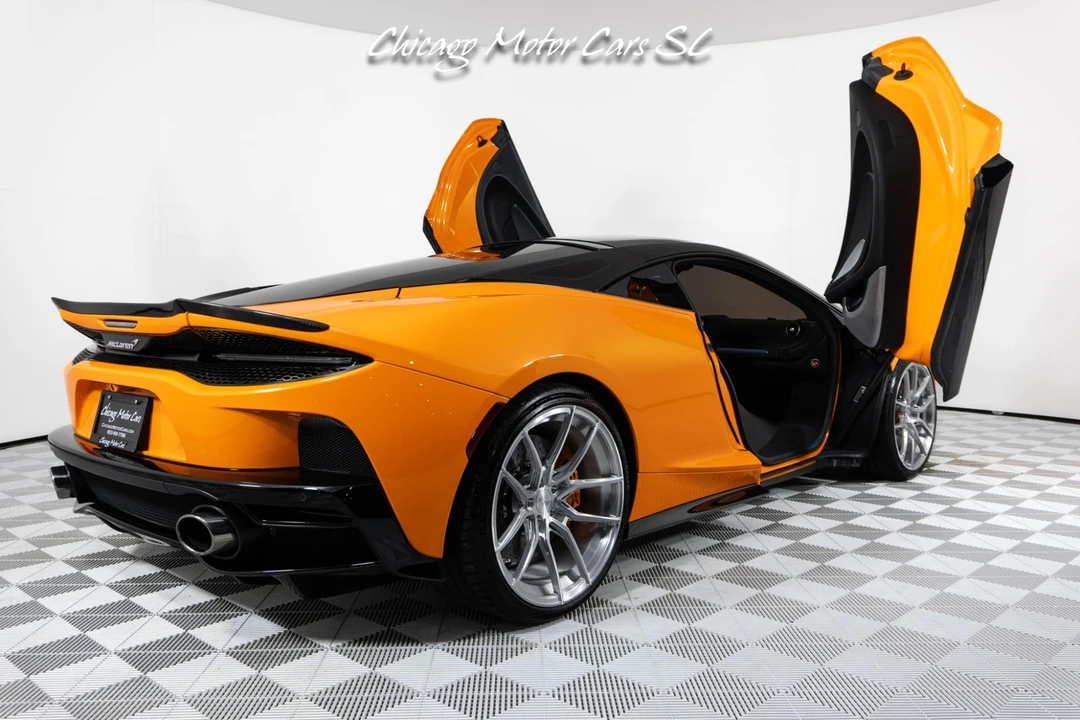 2023 McLaren GT - Image 22 of 31