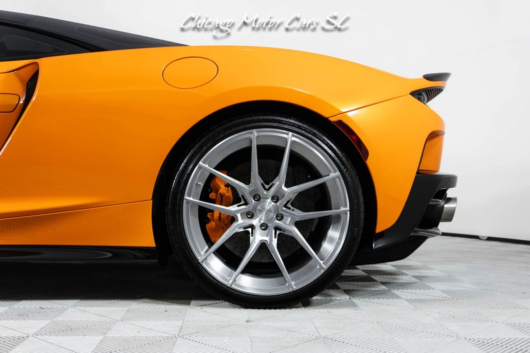 2023 McLaren GT - Image 4 of 31