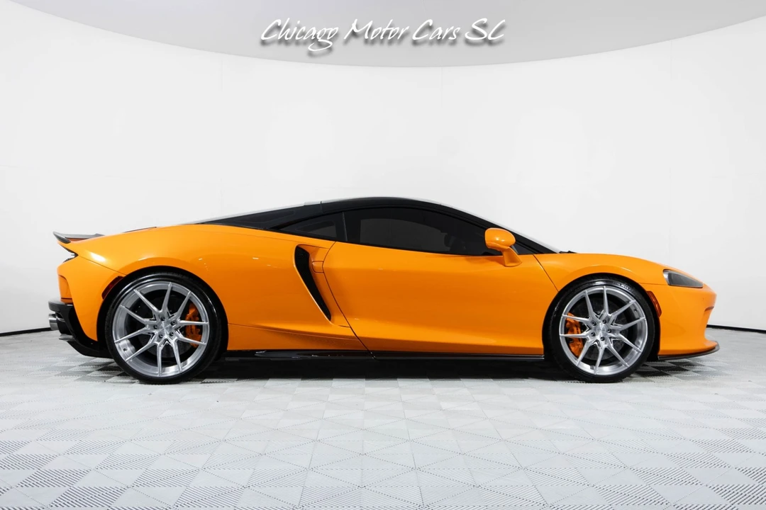2023 McLaren GT - Image 9 of 31