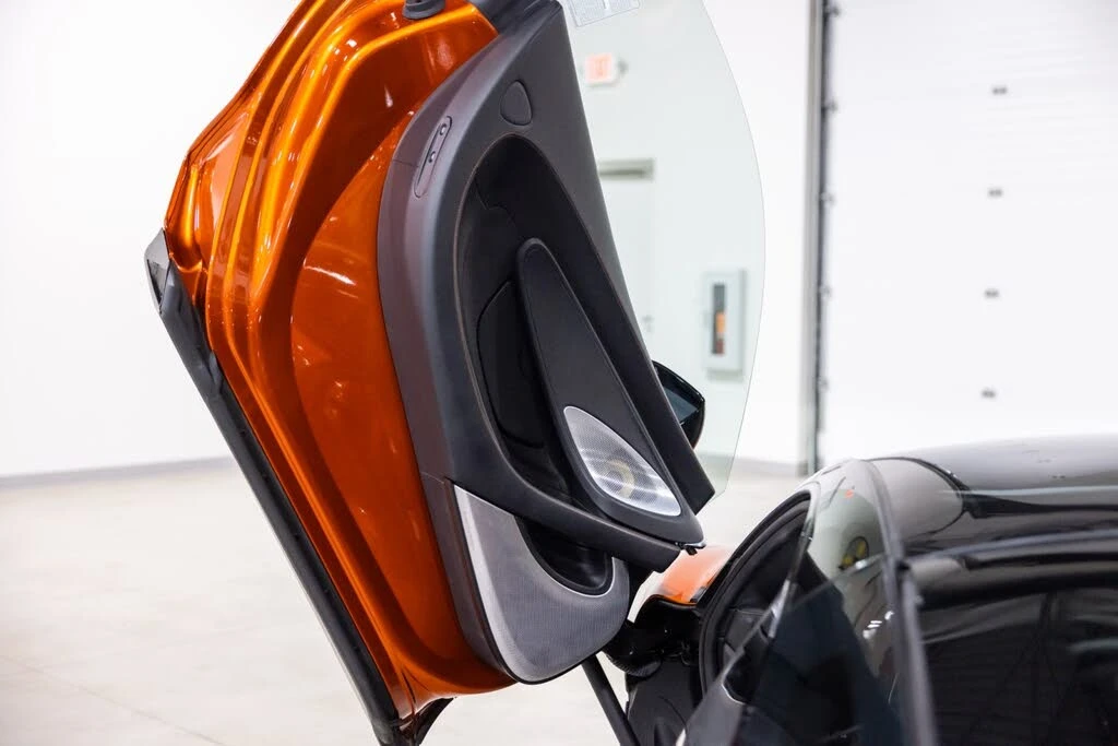 2023 McLaren GT - Image 29 of 31