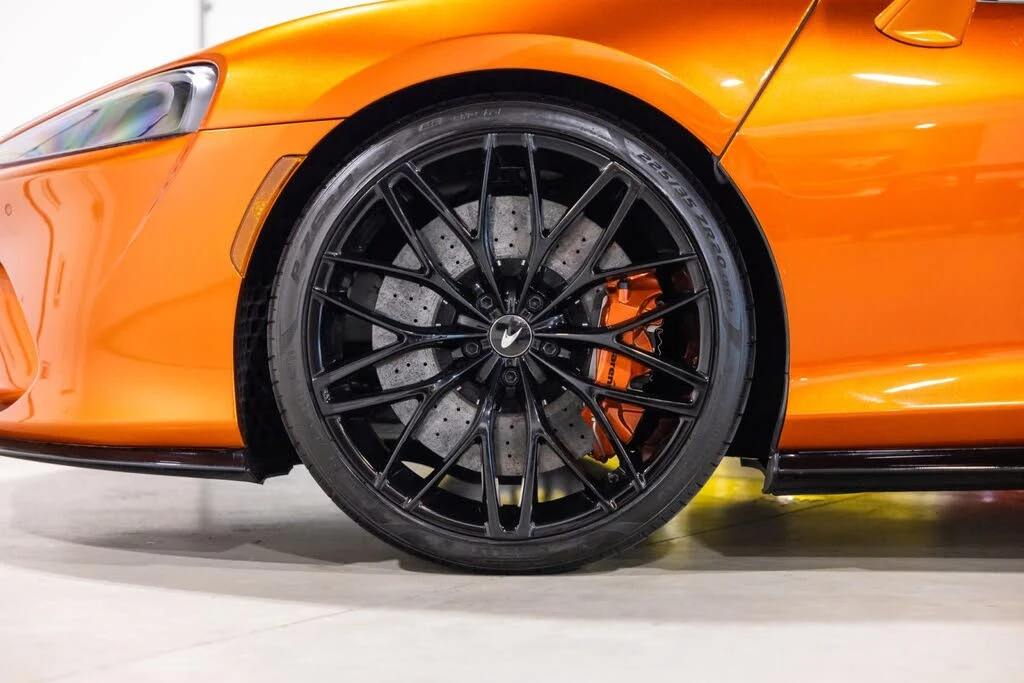 2023 McLaren GT - Image 19 of 31